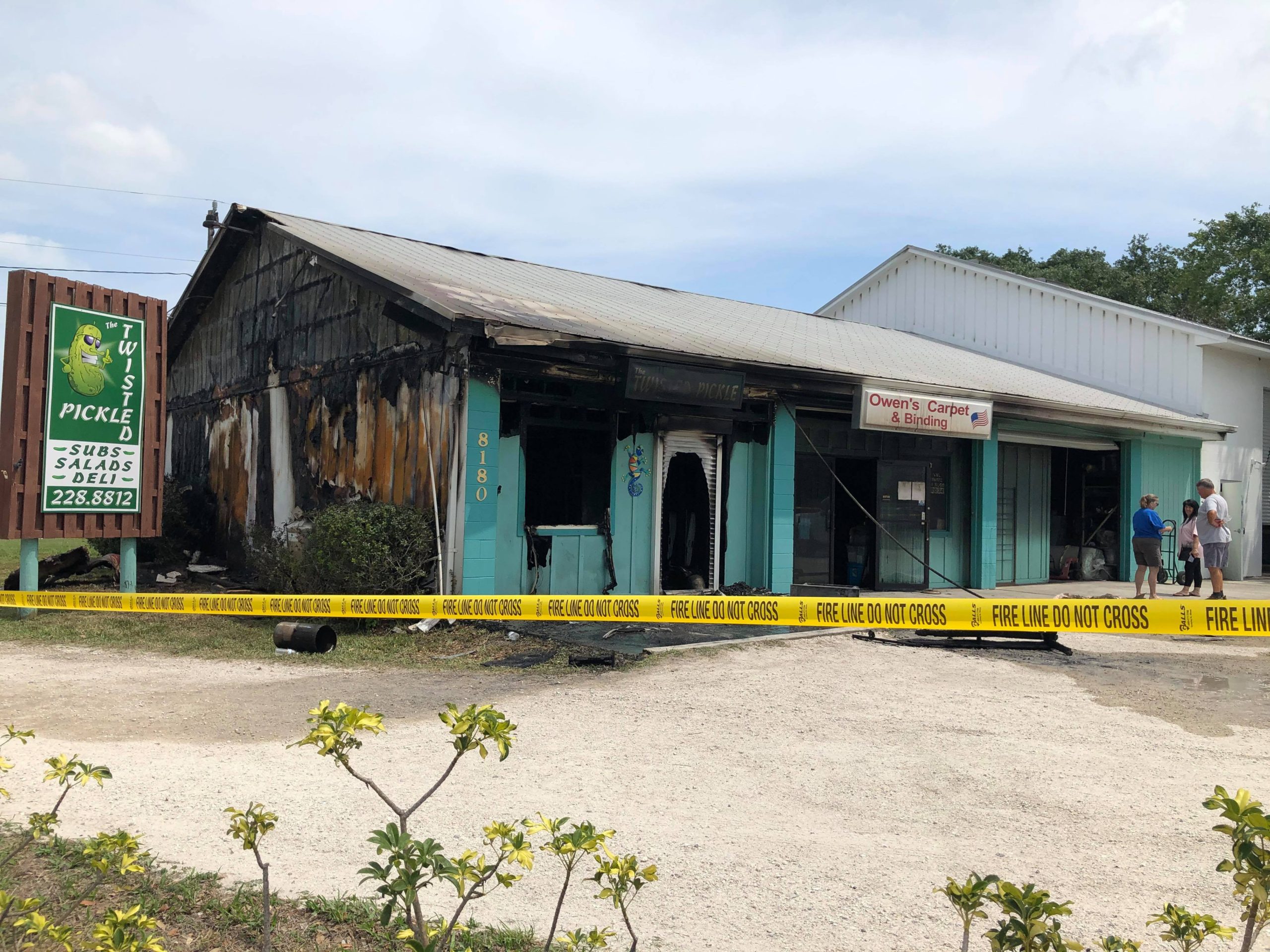 Twisted Pickle a 'total loss' after overnight fire Vero News