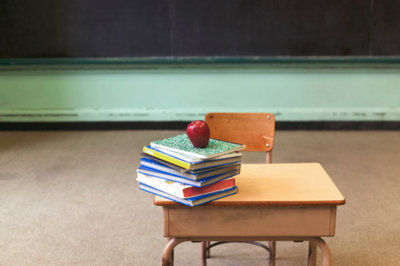 Teachers, school district reach tentative contract agreement