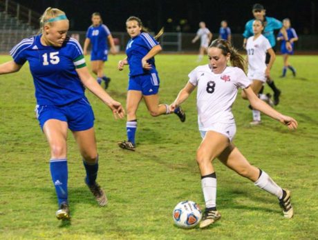 Youth no obstacle to success for Vero High girls soccer
