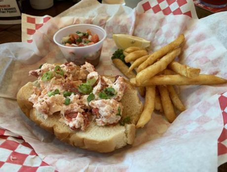 New England Fish Market: Clams and lobstah rolls