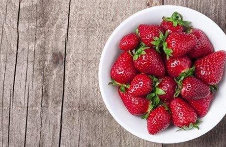 6 surprising health benefits of strawberries