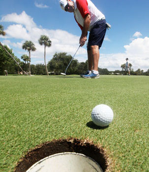 Four ‘guys crazy about golf’ walk 72 holes in a day