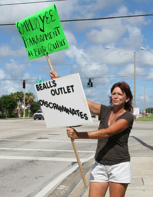 Former Bealls Outlet employees protest against local store - Vero News