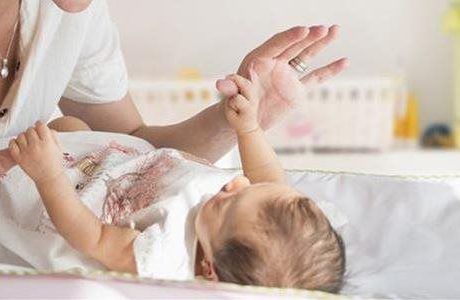 5 simple ways parents can make the world gentle for baby