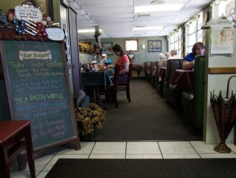 DINING: Southern Sisters Café offers hospitality, home cooking