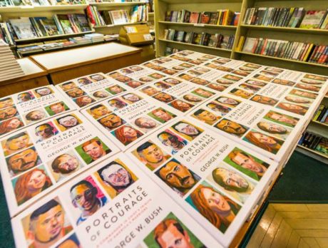 MY VERO: Hundreds pack Book Center to meet Bush