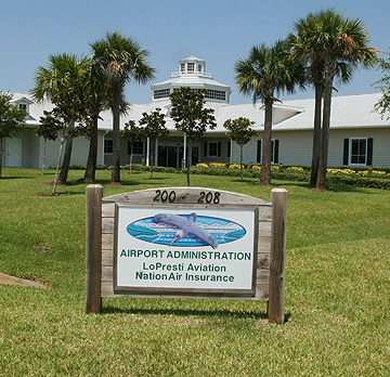Flight school to take over insurance company lease at Sebastian airport