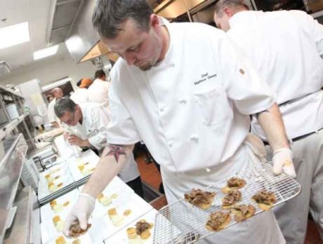 Chef Leanne Kelleher voted Vero’s 2012 Top Chef at Homeless Family Center event