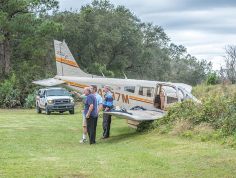 Plane crashes in Indian River Aerodrome community