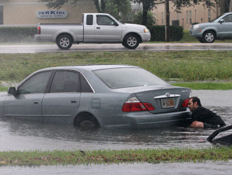 Storms dump 4 inches on Indian River County, rip current, flood warnings issued