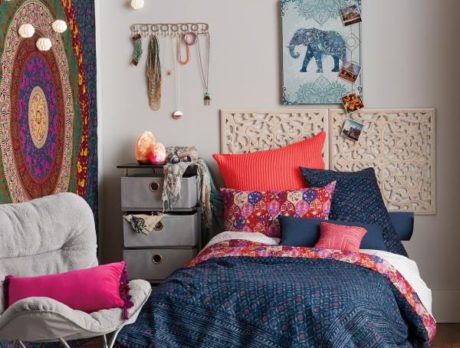 Tips to Make a Dorm Room a Home