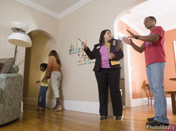 Selling a house? Tips for attracting buyers with good scents