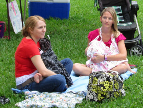 Moms gather for ‘Big Latch On’ to support breastfeeding in Indian River County