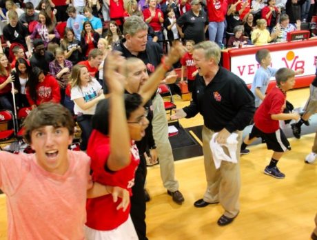 Vero Beach Indians defeat Riverview 60-57, advance to semifinals