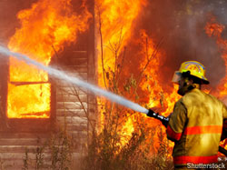 Lo que debe saber antes de elegir un sistema de rociadores contra incendios para su hogar