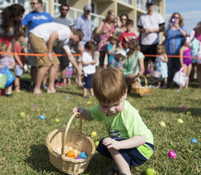 PHOTOS: Vero’s annual Easter hunt an Egg-cellent adventure