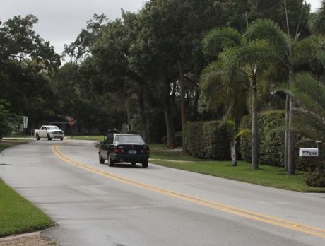New Vero Beach sidewalk sparks discussion of unpaved roads