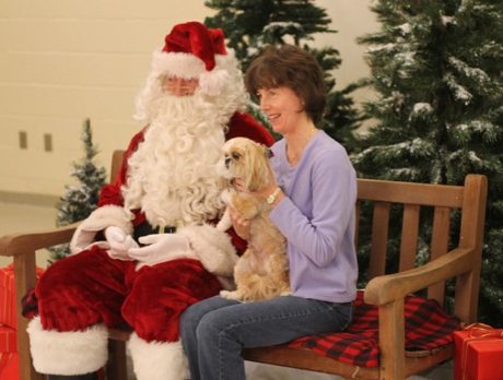 Santa Paws visits Humane Society