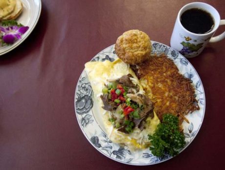 DINING: Southern Sisters Café offers hospitality, home cooking