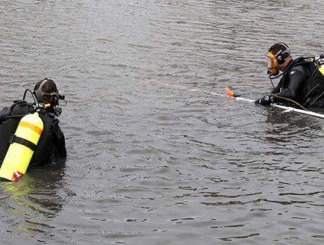 Dive team searches MacWilliam Park