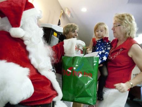 Eagles fulfill Christmas wishes for veteran families