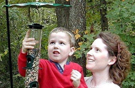 Engage kids’ love of nature through bird feeding, ditch their devices and get them outdoors
