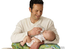 No-fuss tips to make feeding baby easy and enjoyable