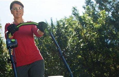 Easy breezy: 5 ways to make summer lawn care projects easier