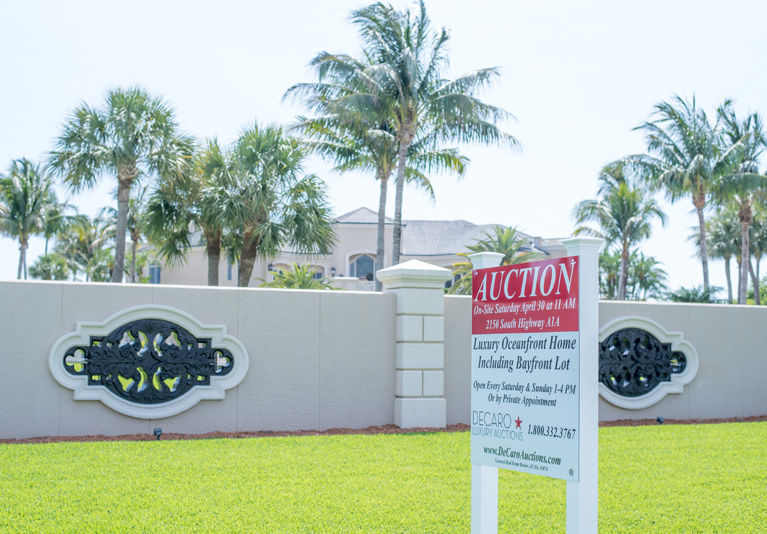 Two homes sell, one doesn’t, in luxury auctions