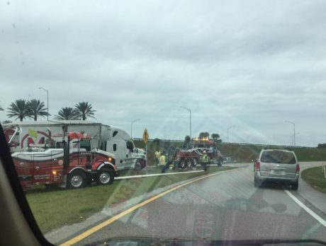 No injuries after tractor-trailer flips on I-95 ramp