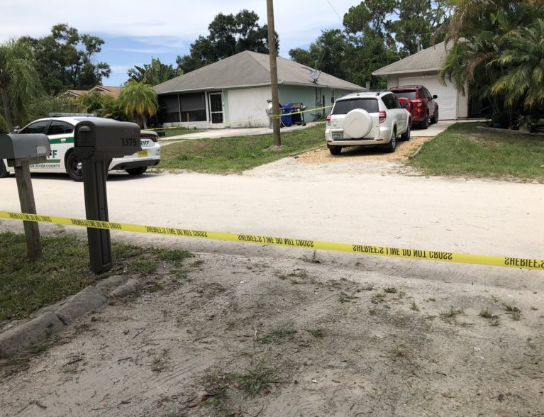 Man in custody; 2 hurt in Sunday double shooting, deputies say