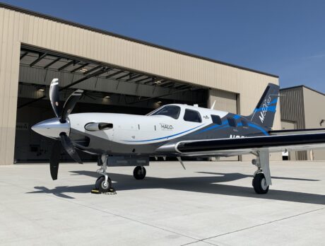 Piper unveils plane that can land at push of a button
