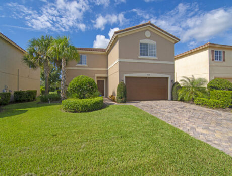 Spacious Vero Lago home is perfect for a large family