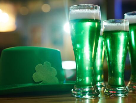 St. Patrick’s Day – ‘Sea of green’ at bars, restaurants before closings amid virus