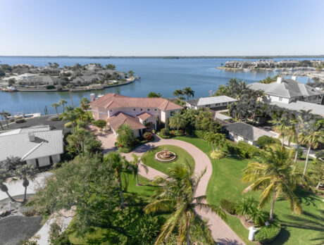 Special touches everywhere in exceptional waterfront estate