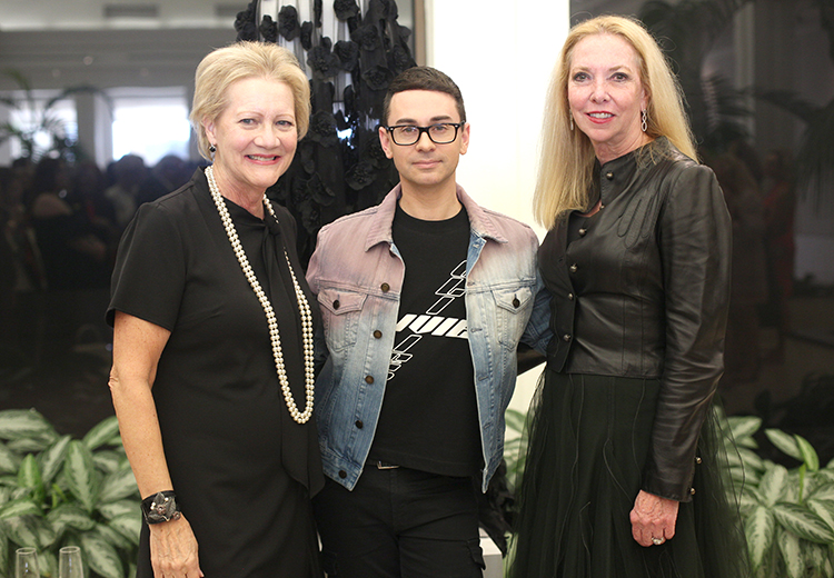 Style star Siriano wears well at ‘Fashion Meets Art’ benefit