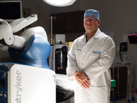 Surgeon extols high-tech Mako system for knee replacements