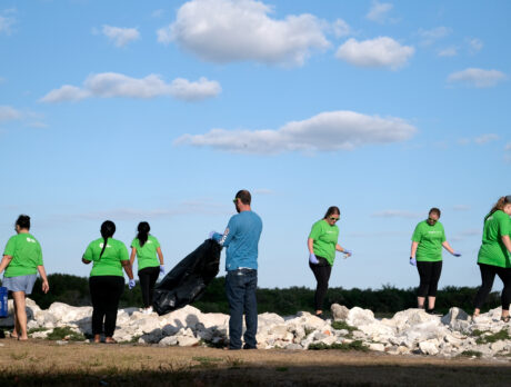 Publix workers carry out Earth Day cleanup at Sebastian Inlet State Park