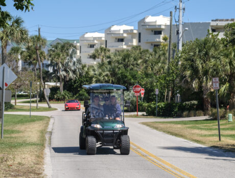 Golf carts can now putter around more Vero streets