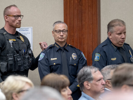 Emphatic vote of confidence for Vero police chief