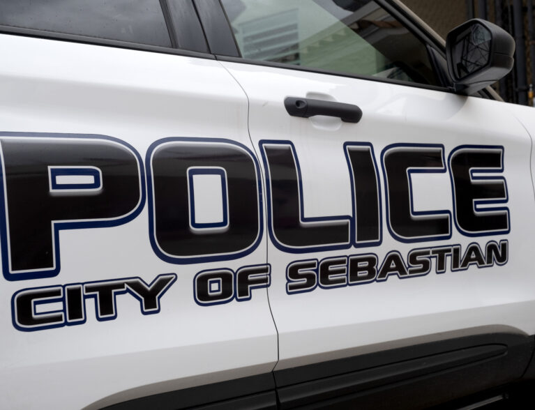 Man charged with attempted kidnapping after trying to lure girls in van