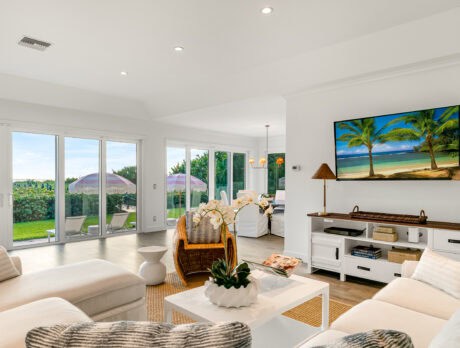 Fabulous Castaway Cove treasure is an entertainer’s delight