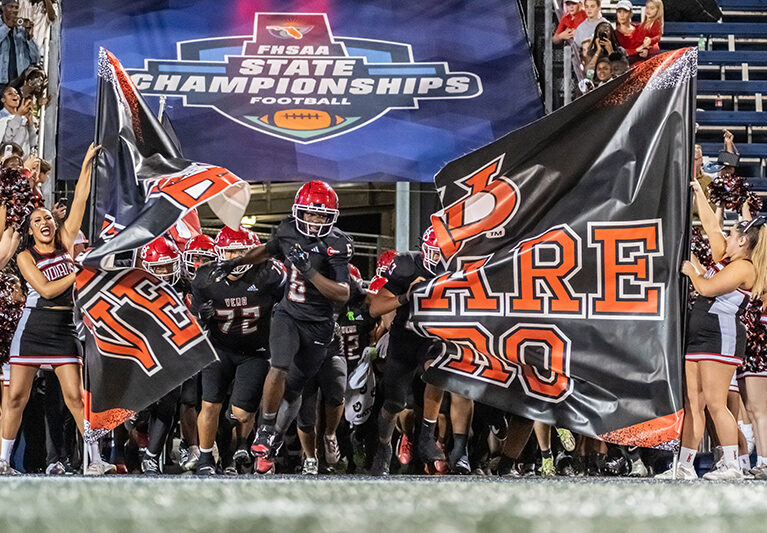 121325 VBHS Football JoshuaKodis 004