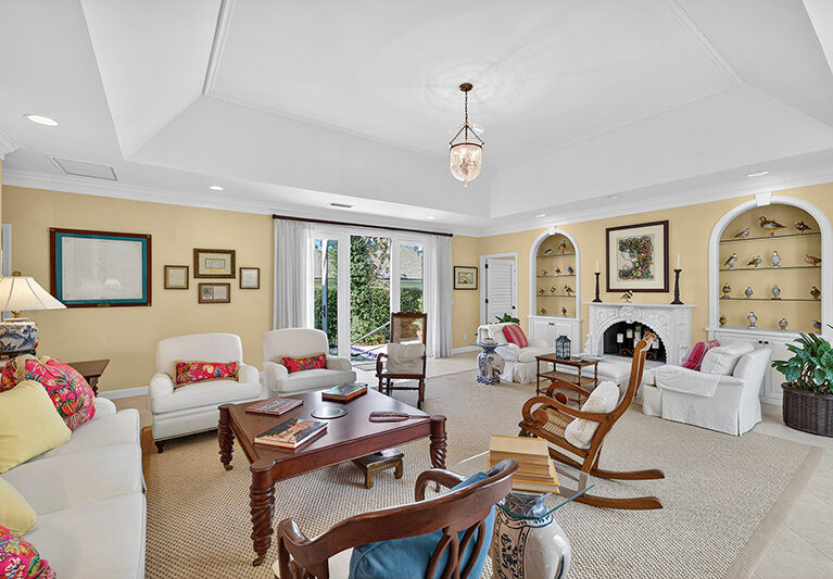 Gonzales 292642 LivingRM