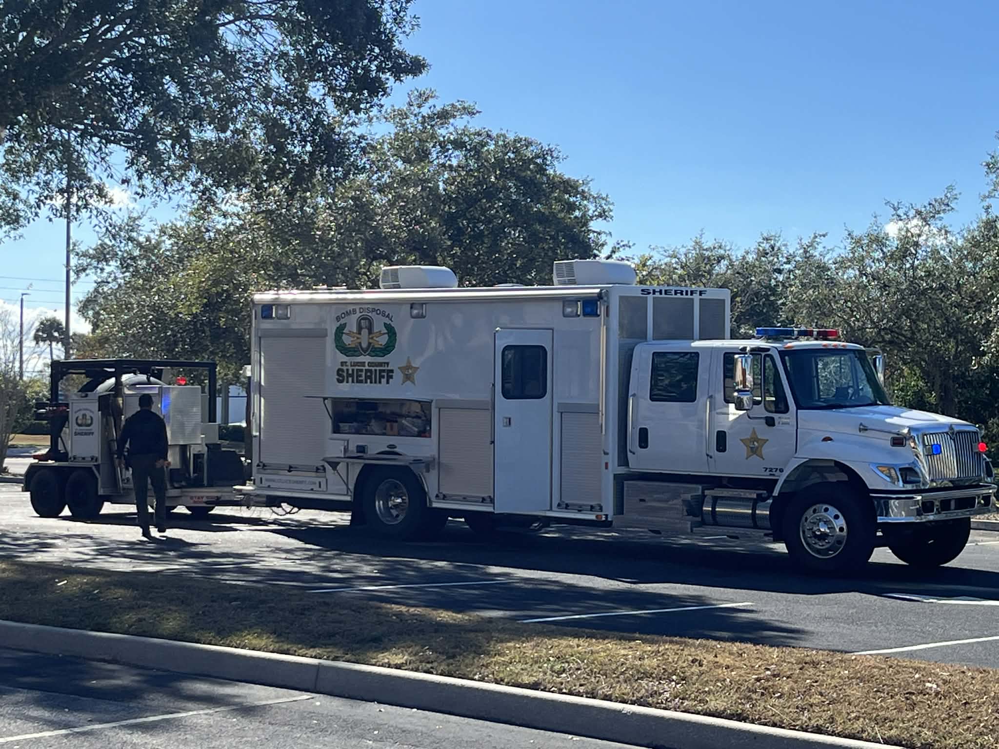 136178ea 8537 4122 b471 027c1d474212