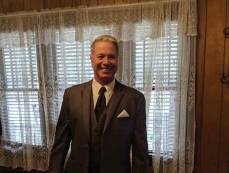 Journalistic giant: My Vero columnist Ray McNulty dies