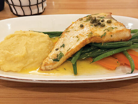 The 32963 Bite-Sized Dining Review: Wind & Waves