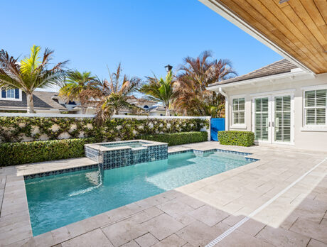 Privacy reigns supreme: Find sunlight and seclusion in Palm Island Plantation courtyard home