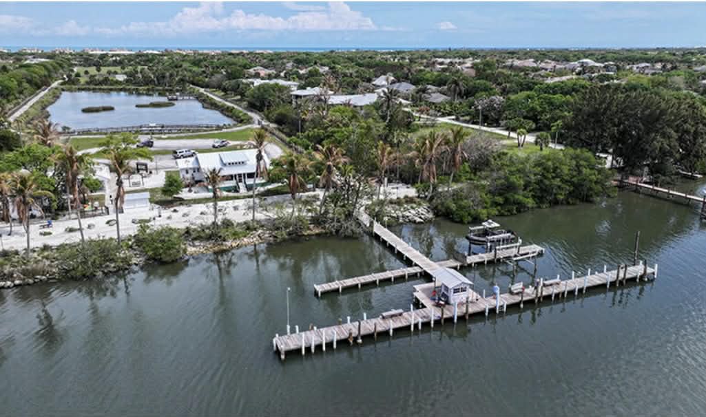 a83d635b 4fe6 43de a54f 786d9dcf91fb