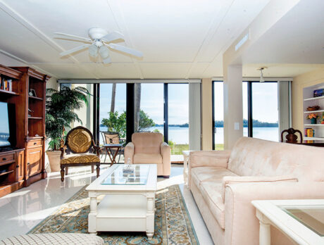 Spacious Tarpon Island club villa features enviable views